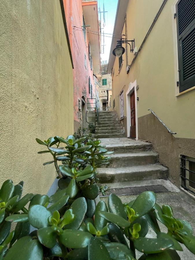 L'Emporio Rooms Manarola Bagian luar foto